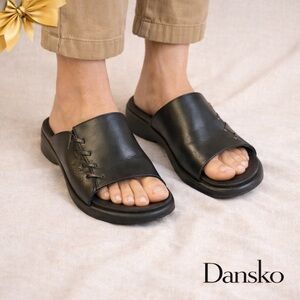 Dansko Black Leather Slide Clogs Comfort Sandals EU 37 US 6.5